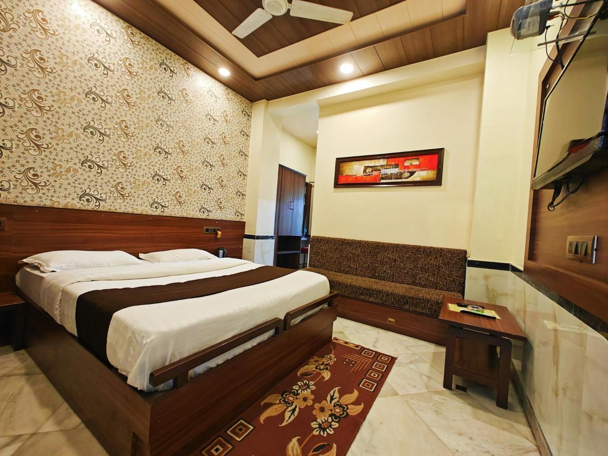 Hotel Saraswati Mount Abu Dış mekan fotoğraf