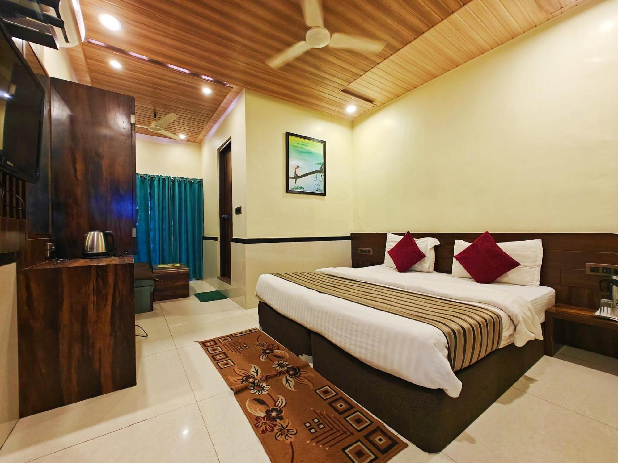 Hotel Saraswati Mount Abu Dış mekan fotoğraf