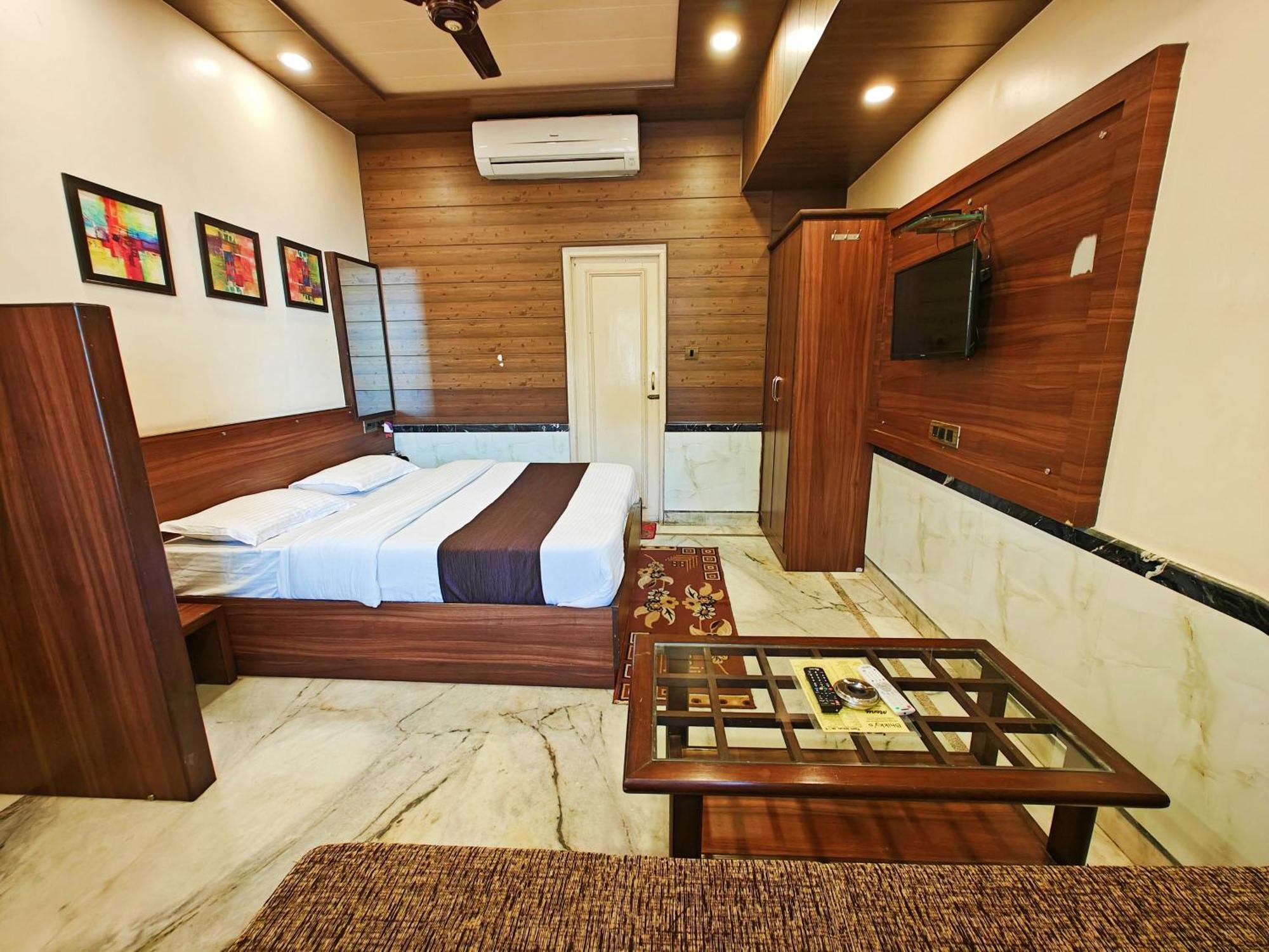 Hotel Saraswati Mount Abu Dış mekan fotoğraf