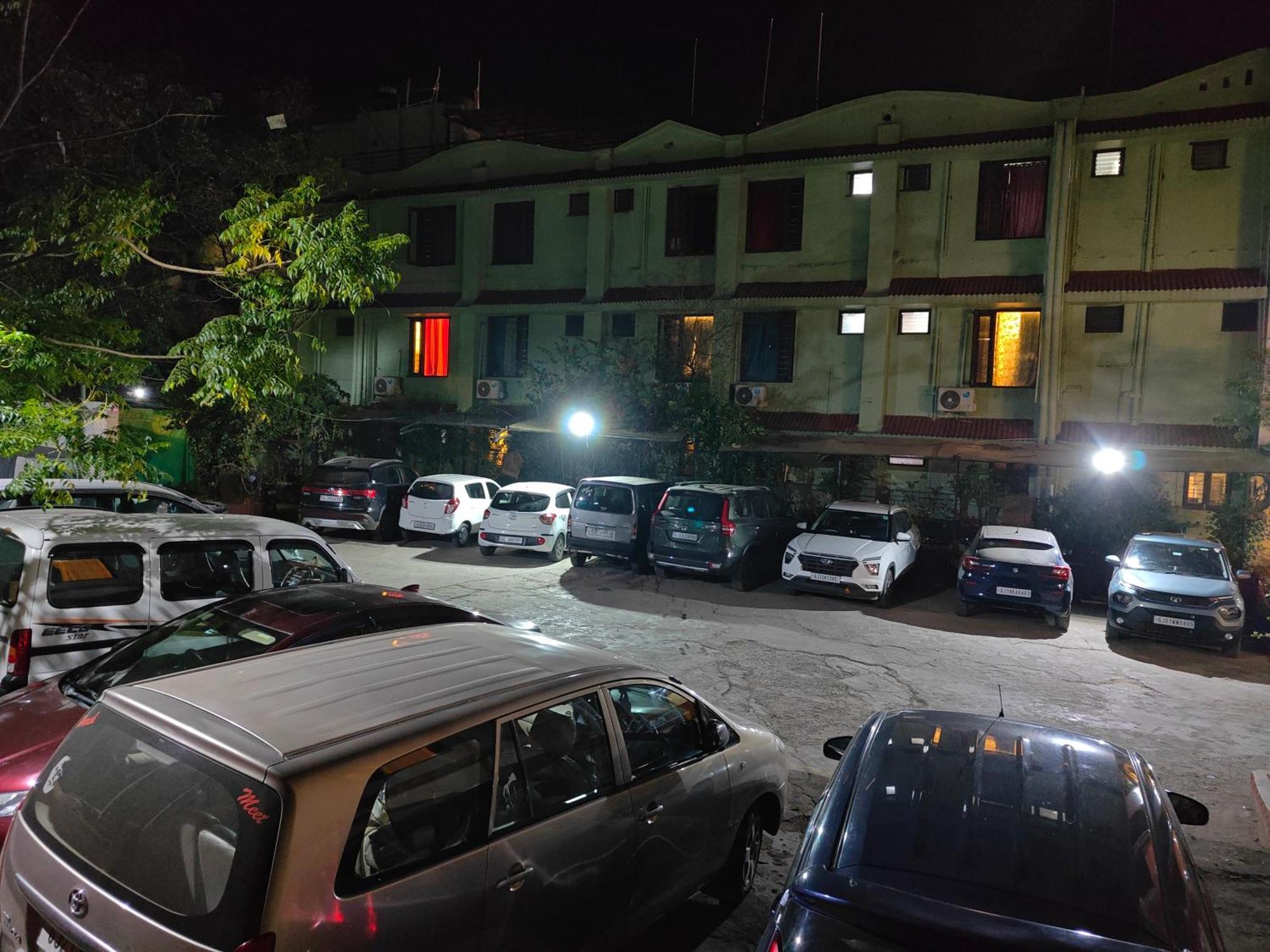 Hotel Saraswati Mount Abu Dış mekan fotoğraf