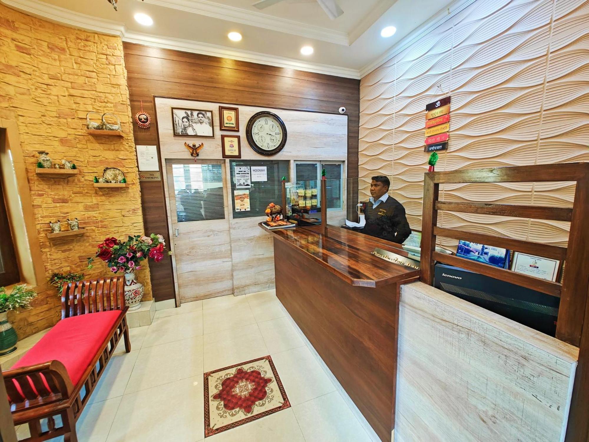 Hotel Saraswati Mount Abu Dış mekan fotoğraf